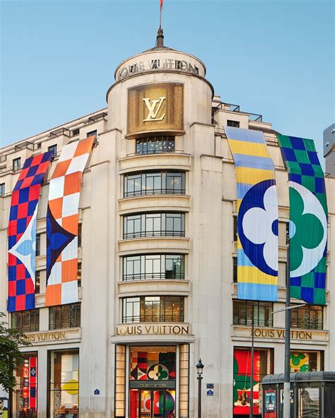 lv dream pont neuf